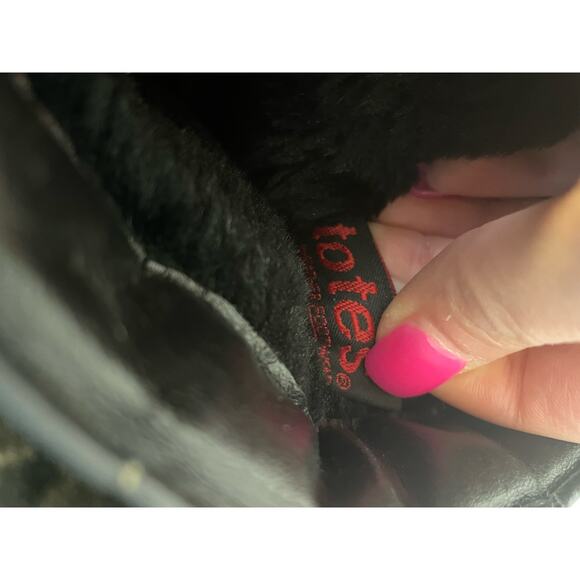 Totes black waterproof faux fur lined winter snow boots women's size 8 M - Picture 2 of 8